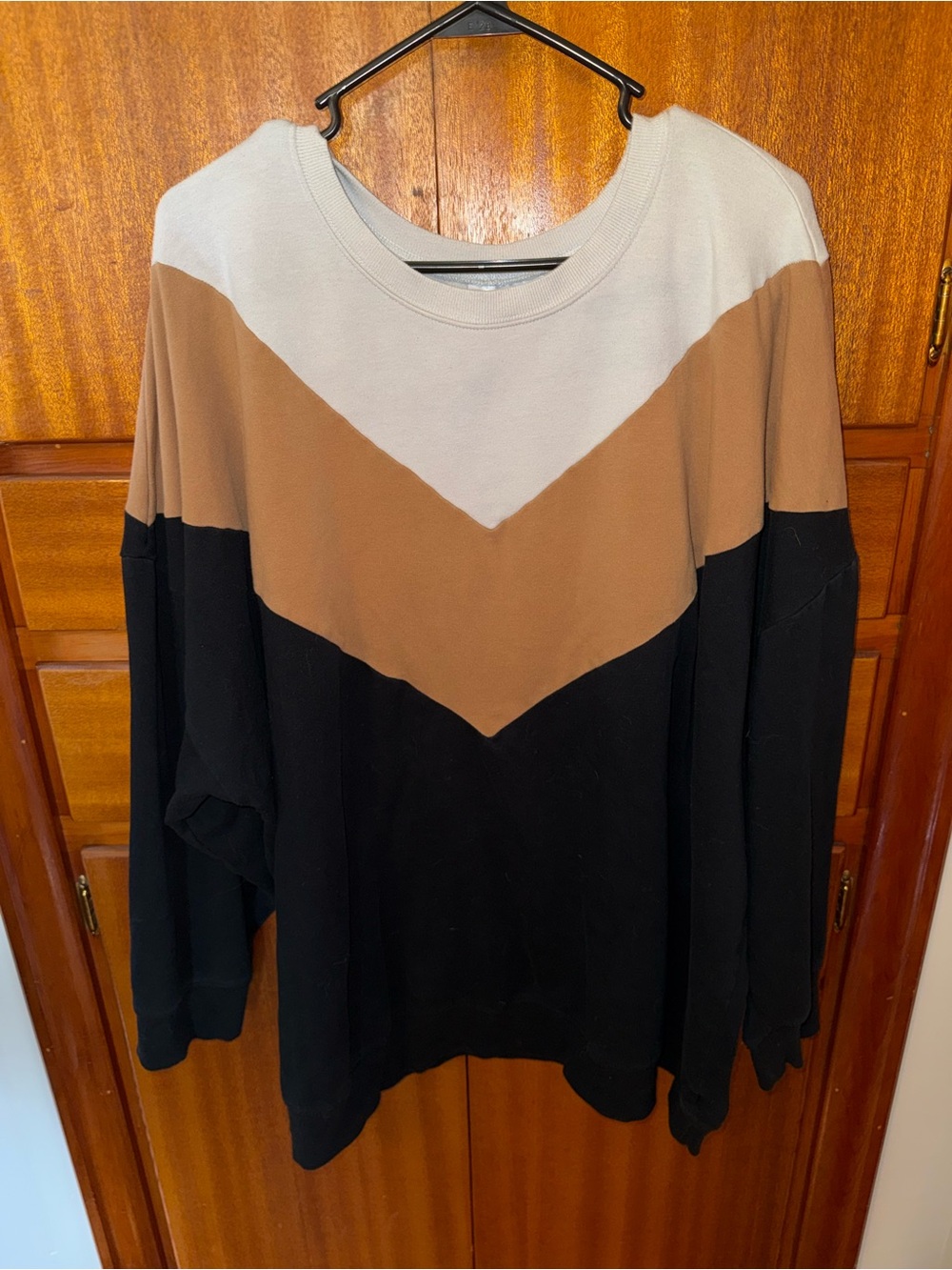 Chevron Colorblock Crewneck Sweatshirt - Black, Brown & Cream